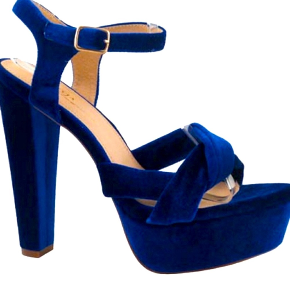Clash Blue Platform
